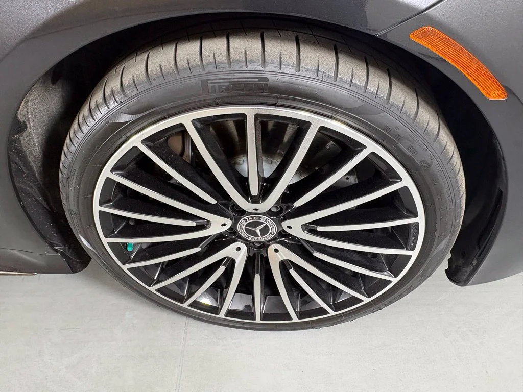Used 2023 Gray Mercedes-Benz S 500 image 11
