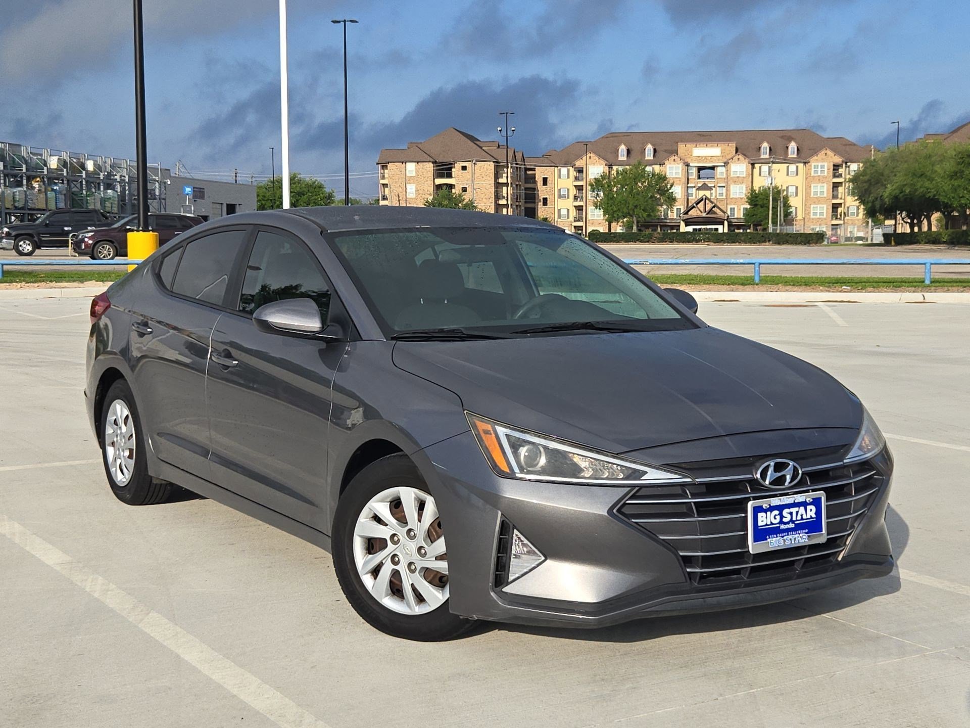 2019 Hyundai Elantra SE