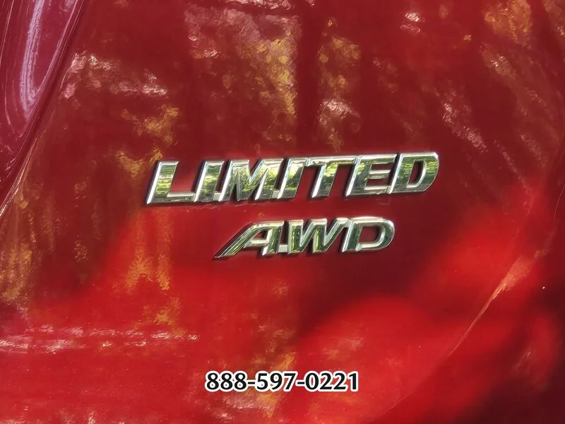 Used 2017 Barcelona Red Metallic TOYOTA LIMITED image 6