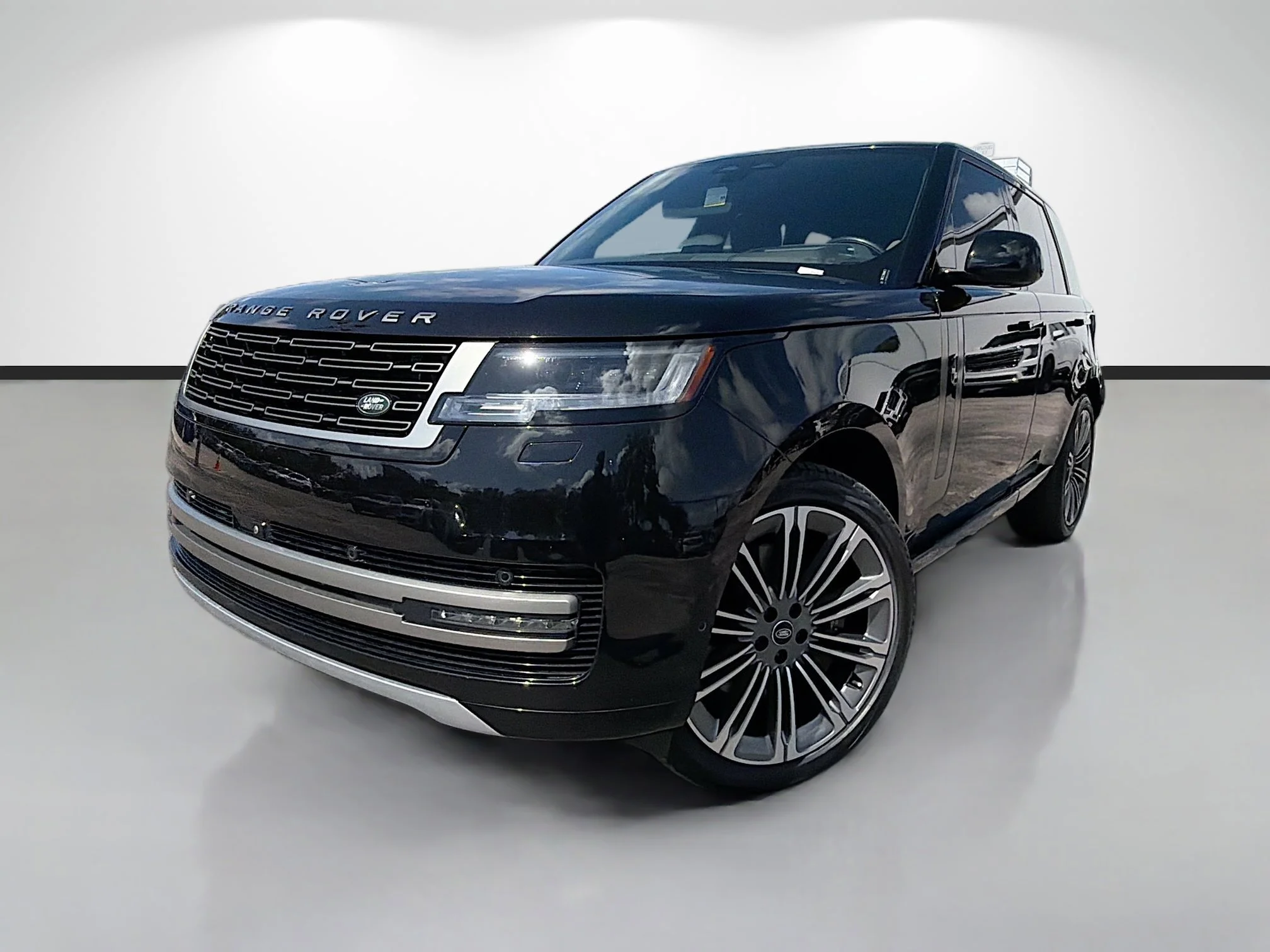 2025 Land Rover Range Rover 4.4 SE SWB's photo