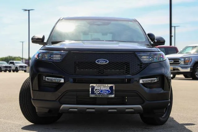 New 2026  Ford 4DR AWD POLICE image 2