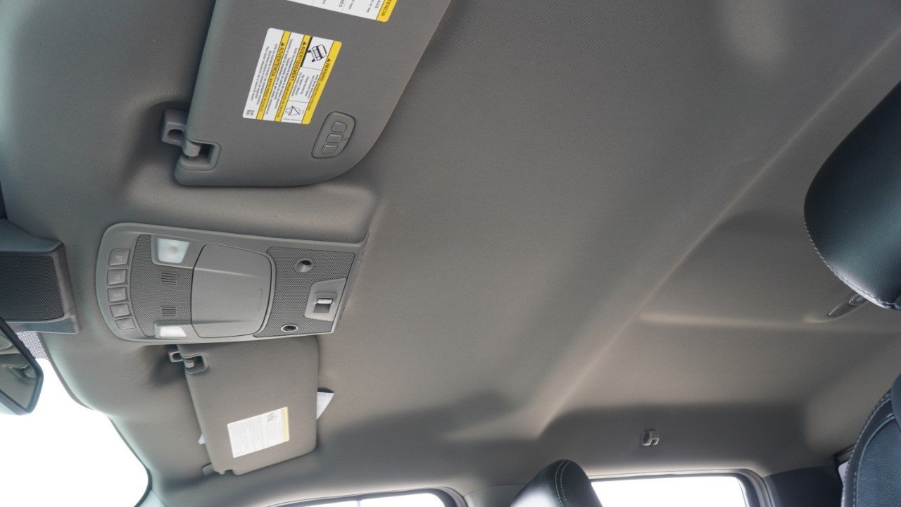 Used 2019 Gray Ford LARIAT image 27