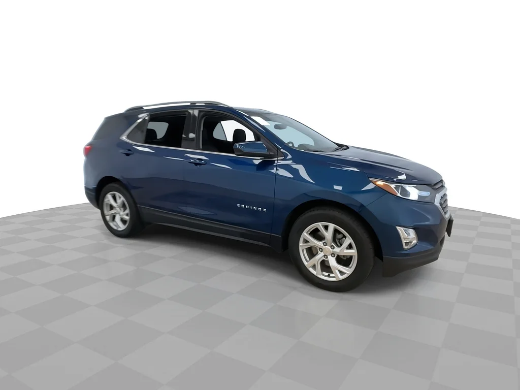 Used 2020 BLUE Chevrolet LT image 3