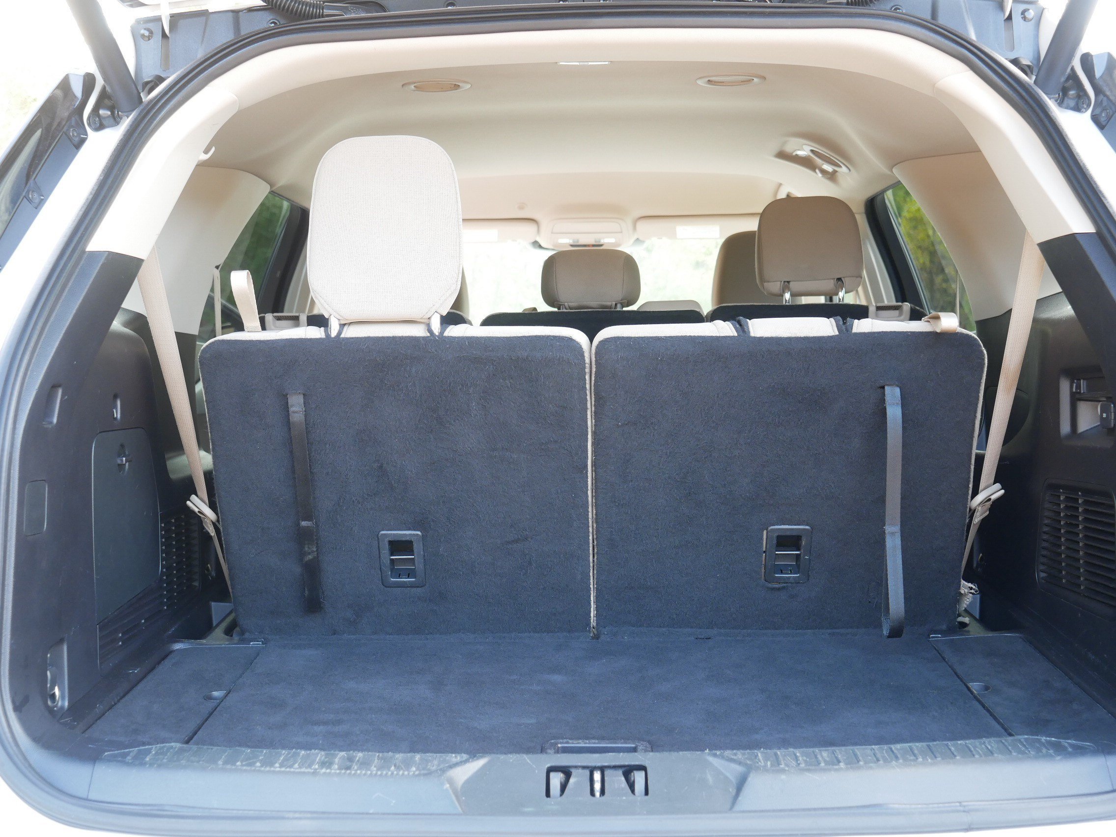 Used 2021 Oxford White Ford Base image 18