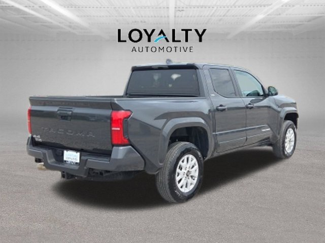 Used 2025  Toyota SR5 image 5