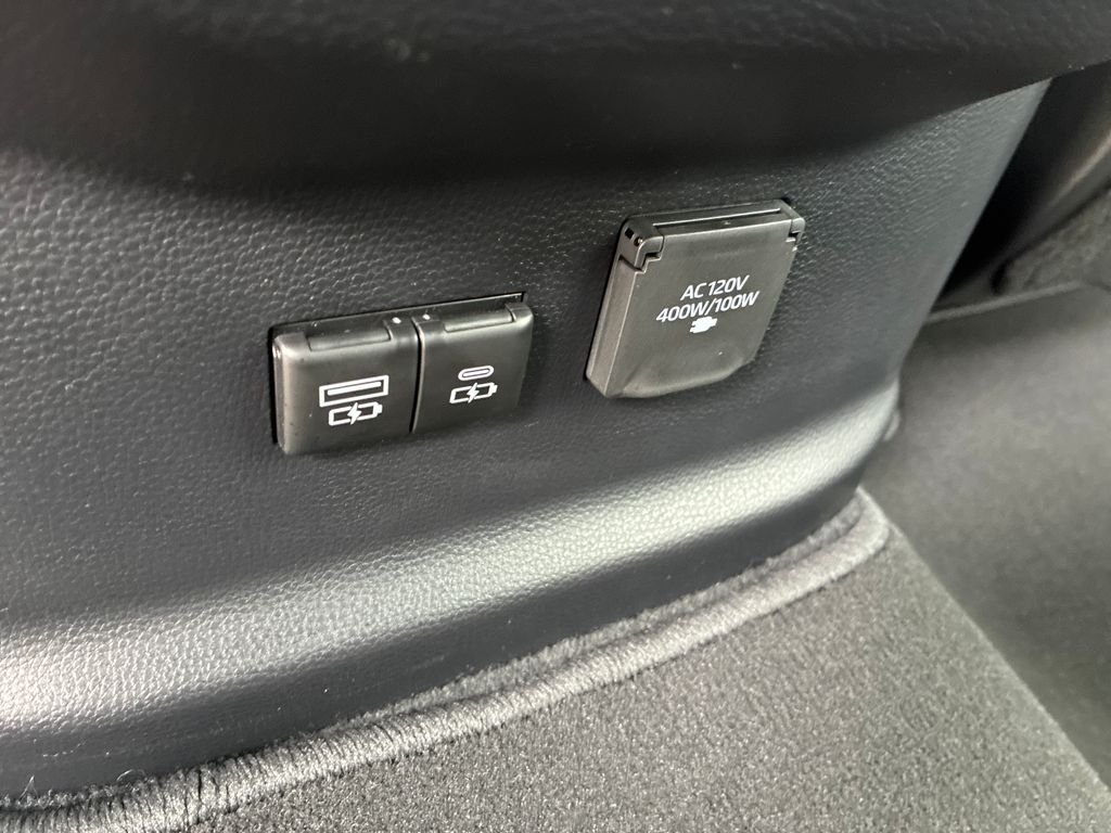 2026 Toyota Tundra Limited - Photo 37