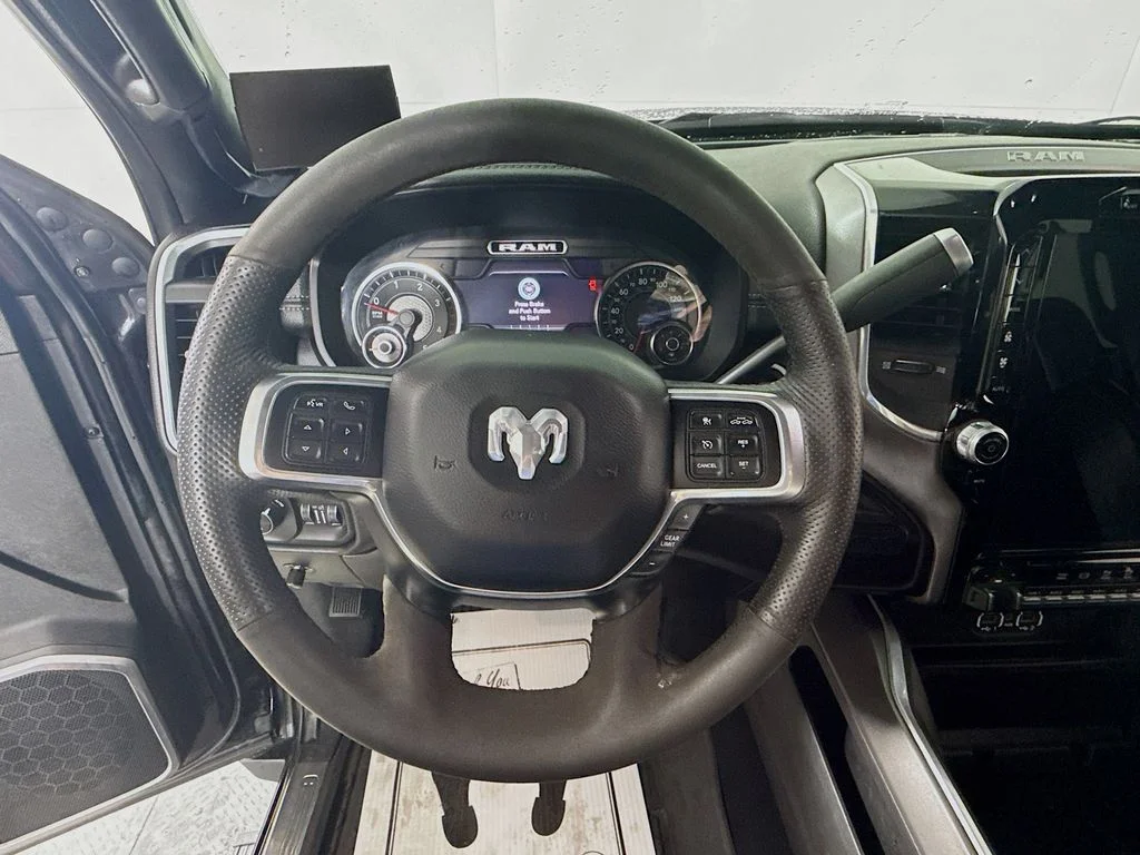 Used 2021 Diamond Black Ram Laramie image 18