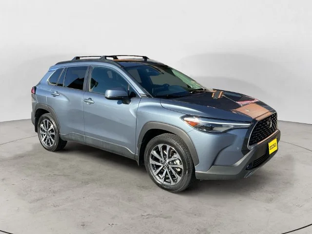 Used 2023 Celestite Toyota XLE image 3