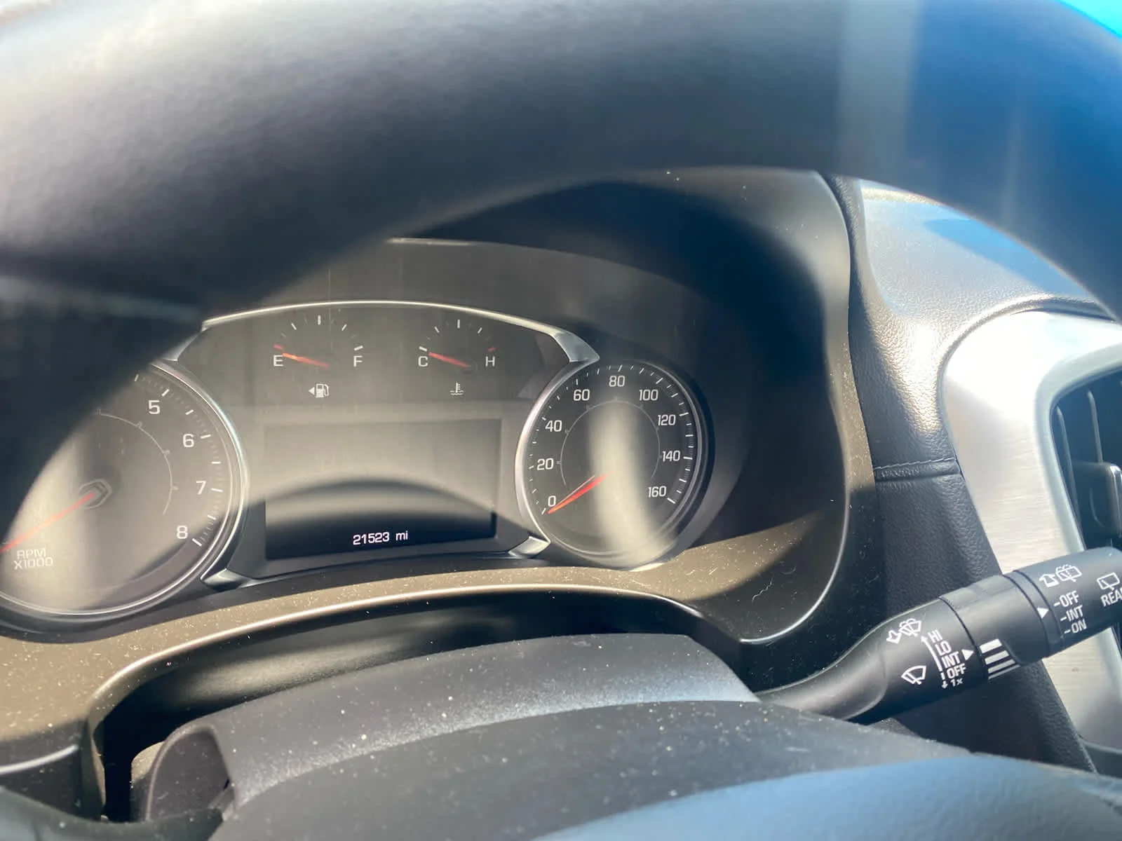 Used 2023 Summit White GMC SLE image 6