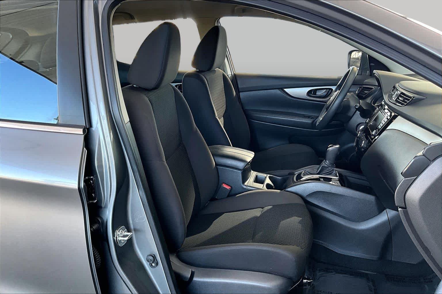Certified Used 2022 Gun Metallic Nissan S image 9