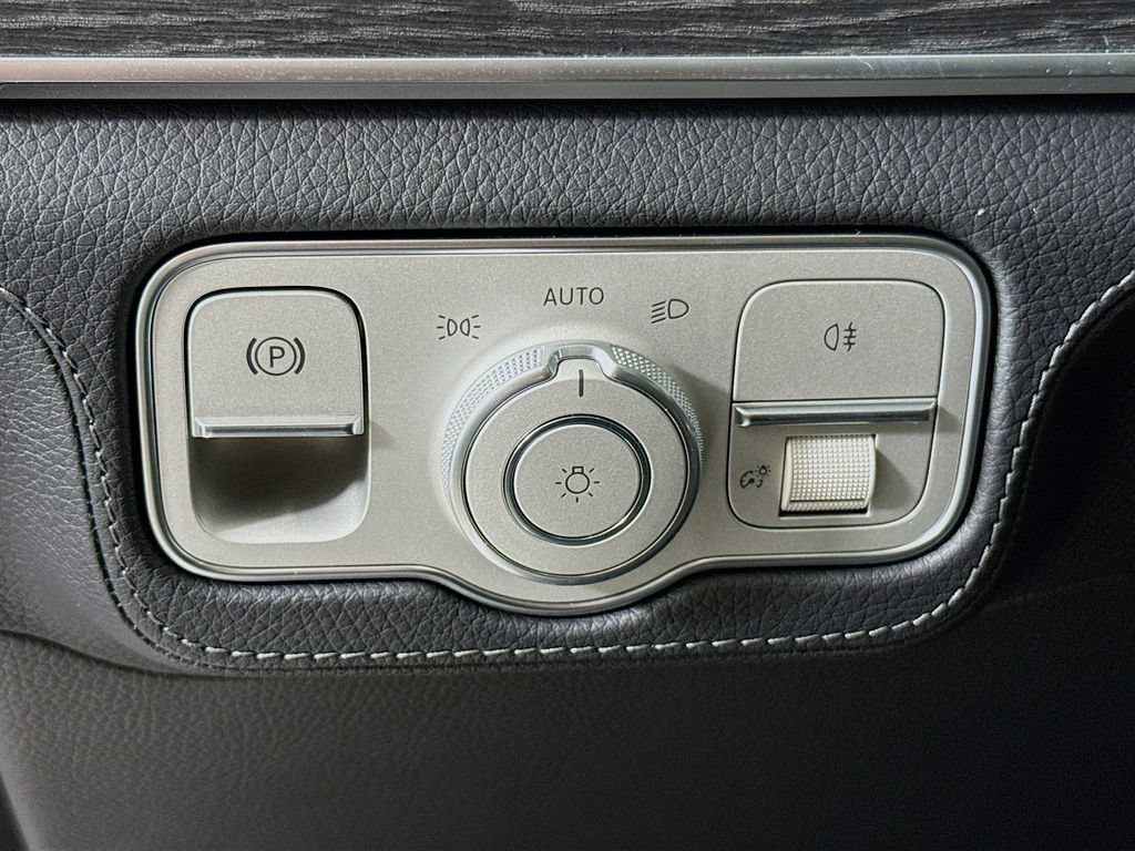 New 2026 Polar White Mercedes-Benz AMG® GLE 53 4MATIC+ SUV image 44