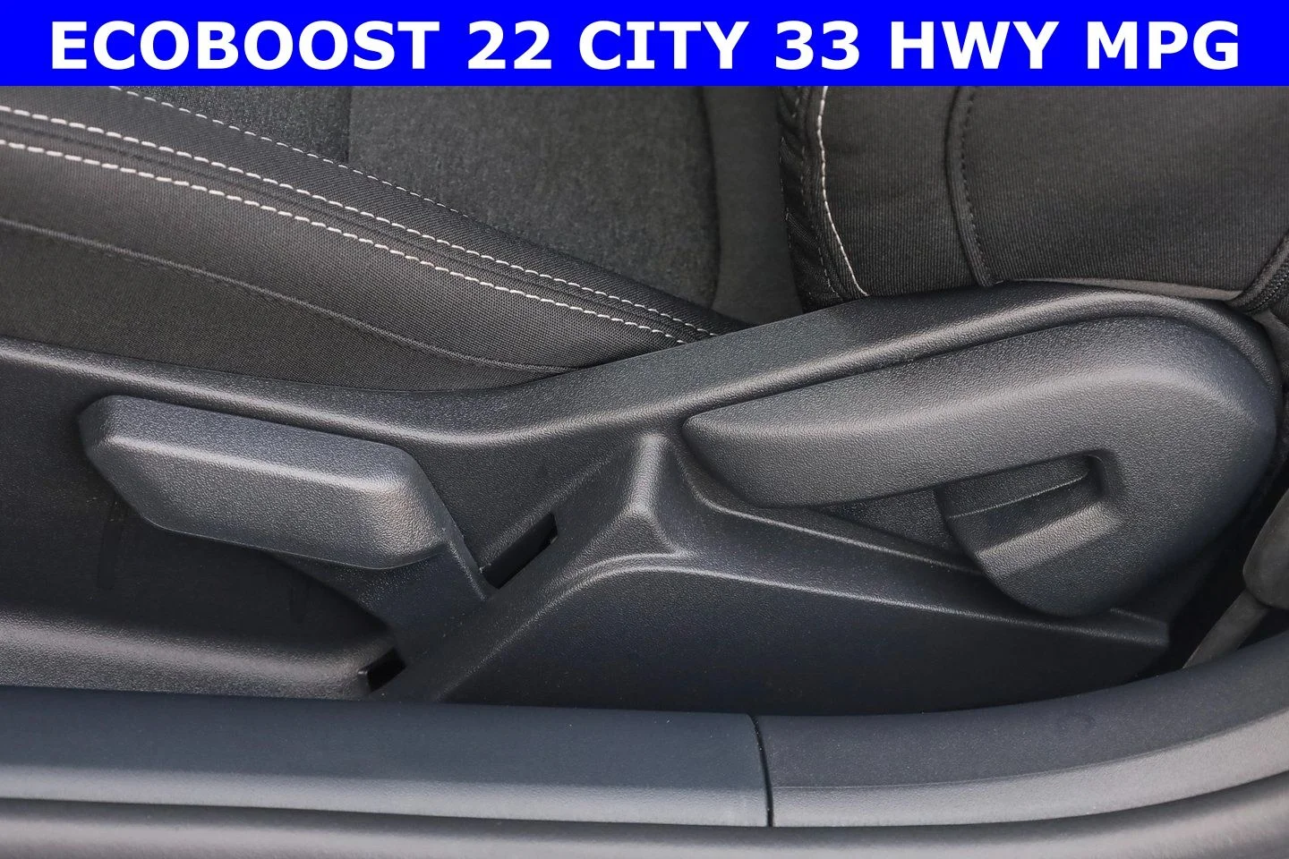 2025 Ford Mustang EcoBoost Fastback - Photo 10