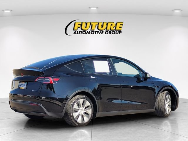 Used 2024  Tesla Long Range image 4