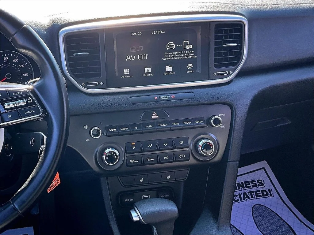 Used 2021 Red Kia S image 7