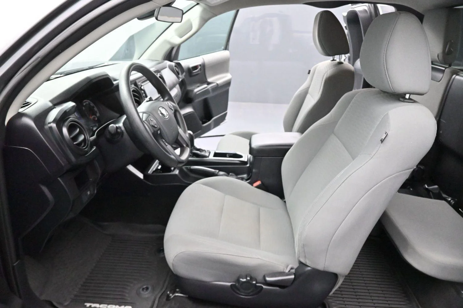 Used 2019 Magnetic Gray Metallic Toyota SR5 image 11