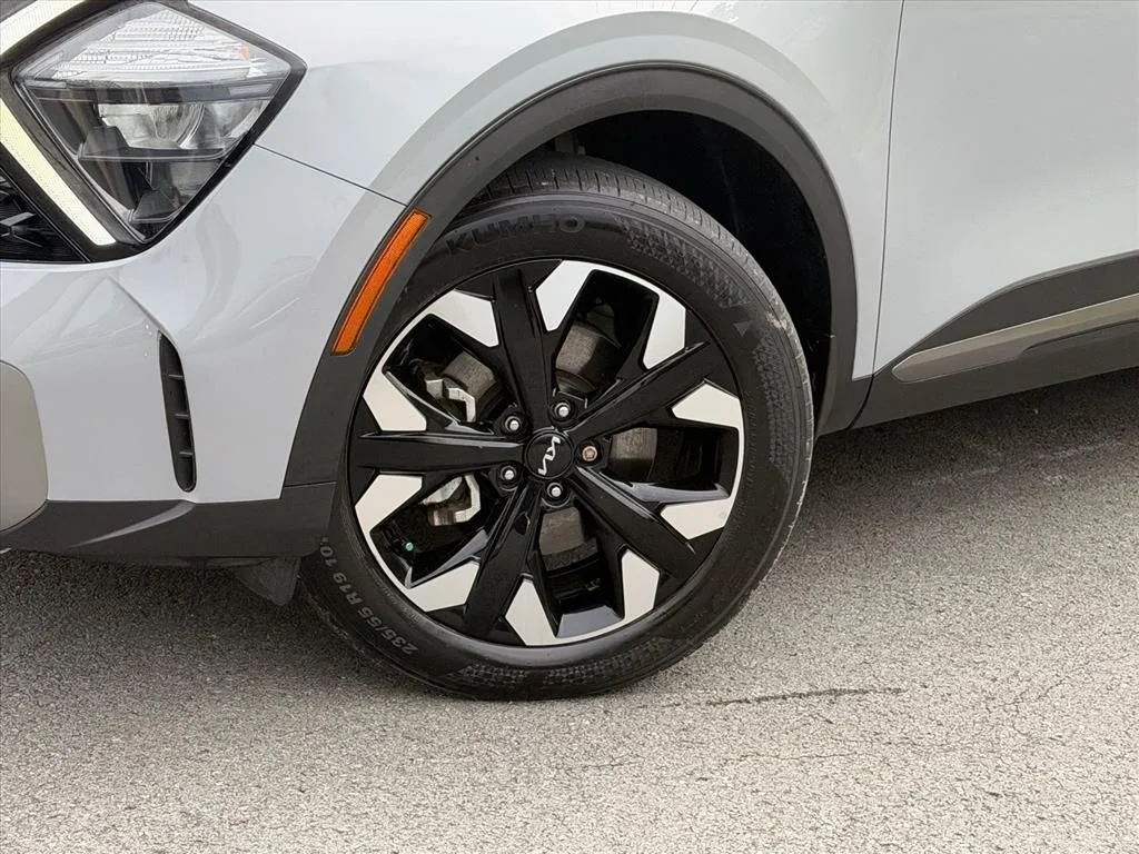 Used 2023 Gray Kia X-Line image 30