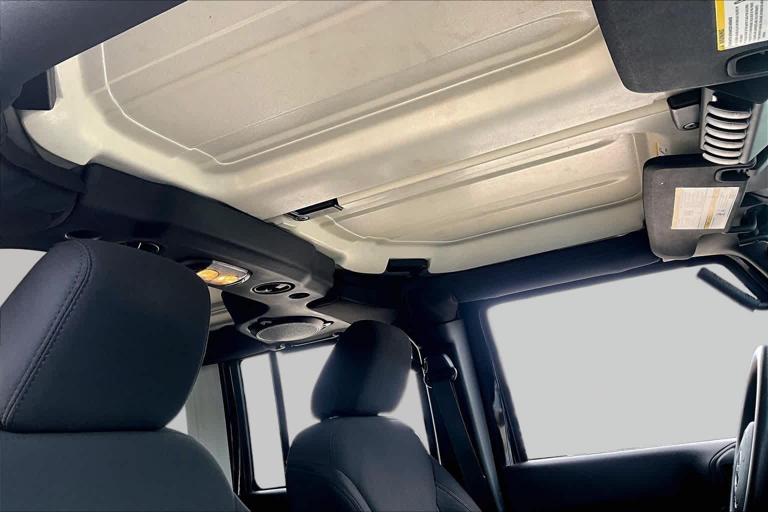Used 2014 Black Clearcoat Jeep Sport image 13