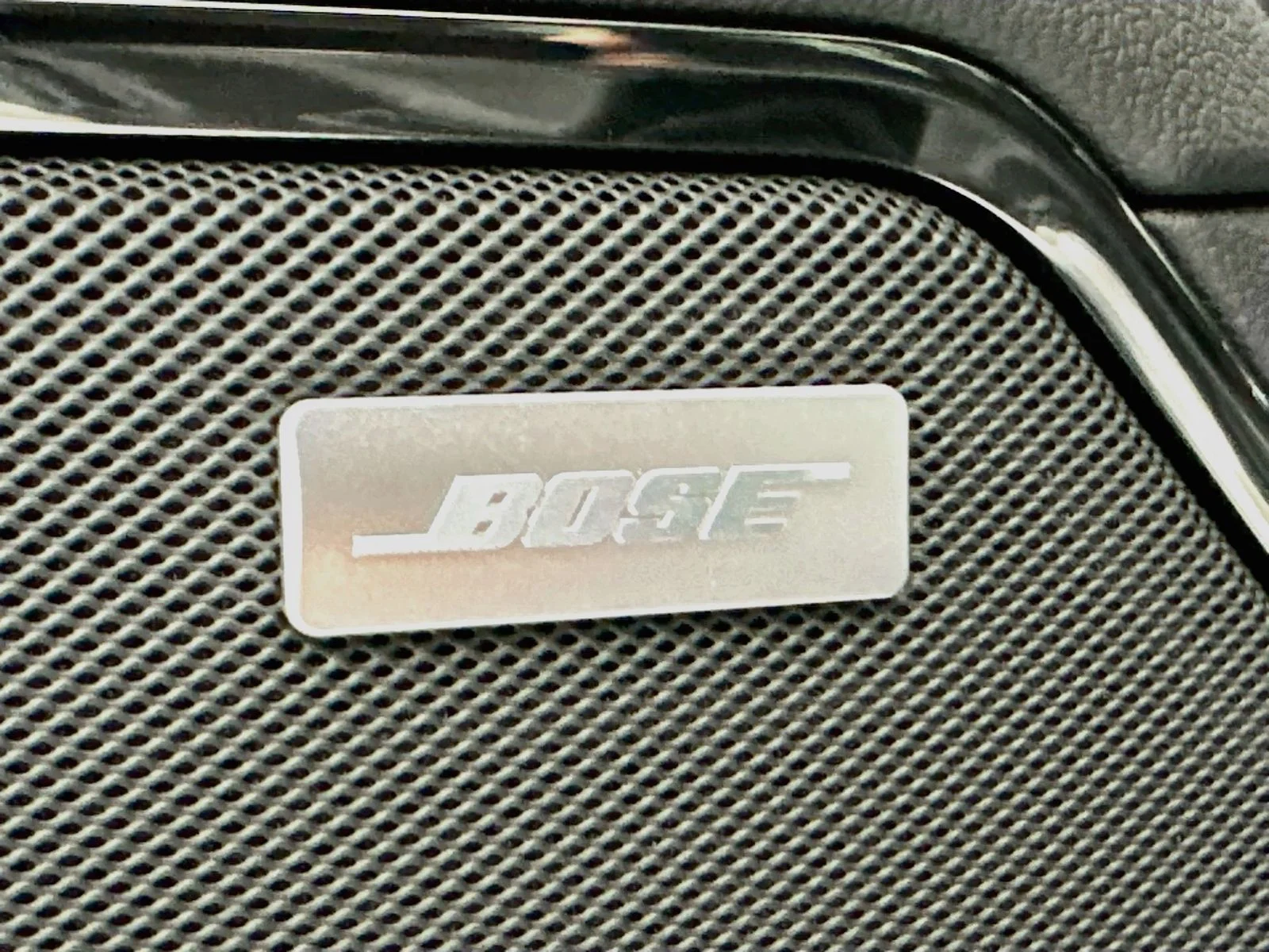 Used 2022 Summit White GMC AT4 image 19