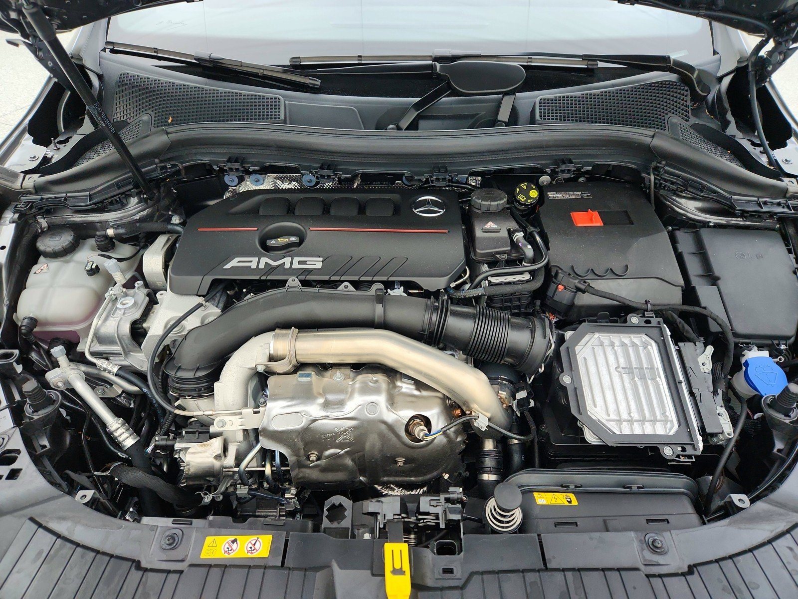 New 2026 Mountain Grey Metallic Mercedes-Benz AMG® GLA 35 4MATIC SUV image 15