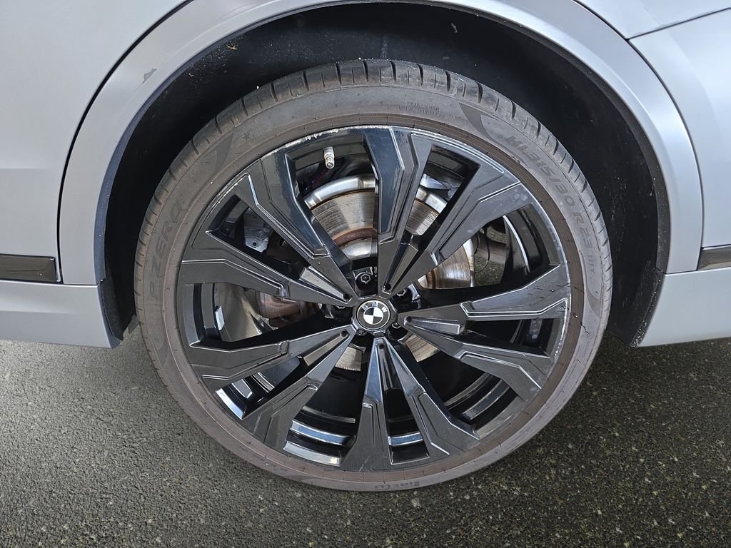 Certified Used 2024 Frozen Pure Gray Metallic BMW xDrive40i image 32