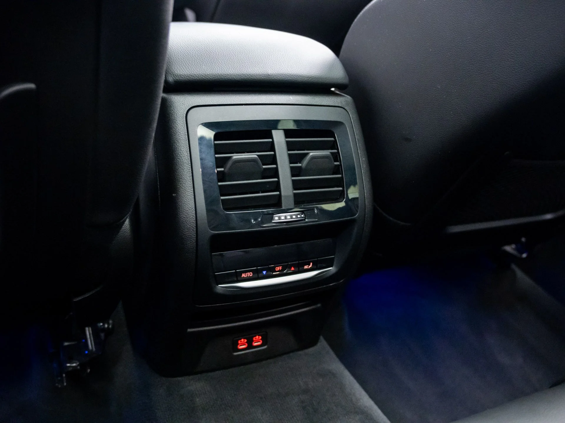 Used 2024 Gray BMW M40i image 19