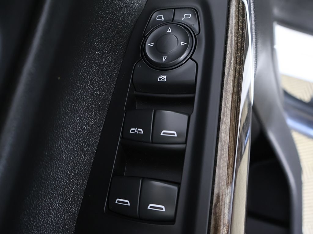 Used 2020 White Chevrolet RST image 31