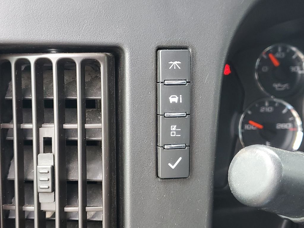 2019 GMC Savana Cargo Work Van - Photo 17