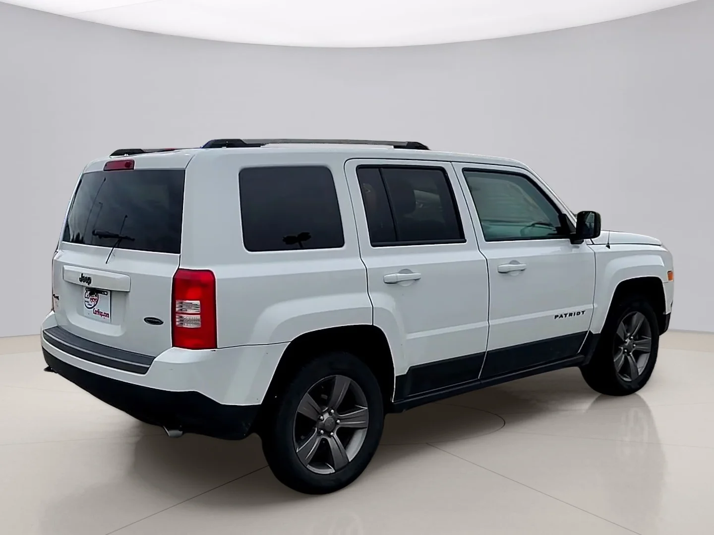 Used 2016 White Jeep SPORT 4WD image 5