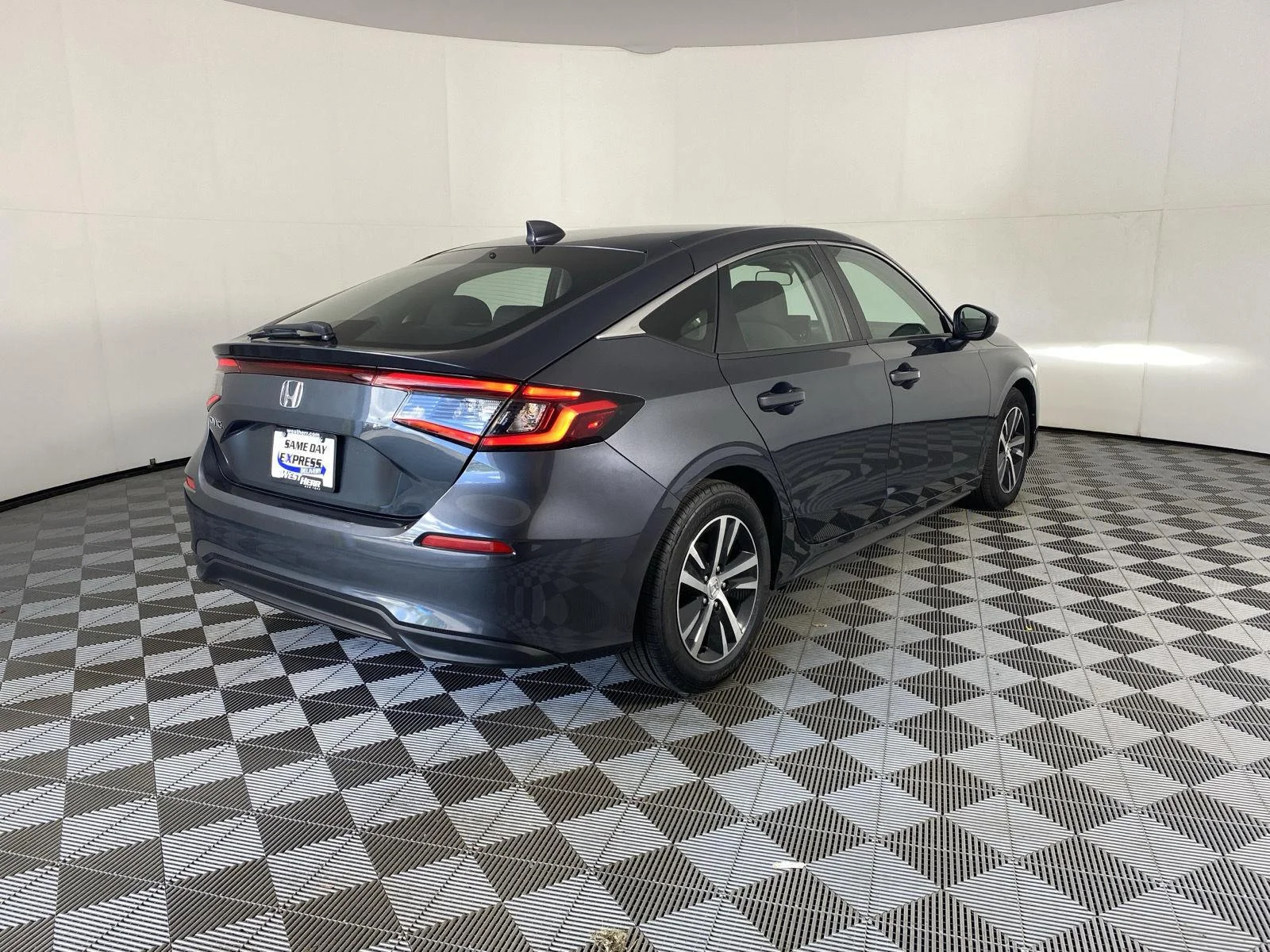 Used 2023 Meteorite Gray Metallic Honda LX image 11