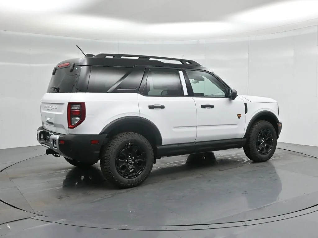 New 2026 Oxford White Ford Badlands image 29