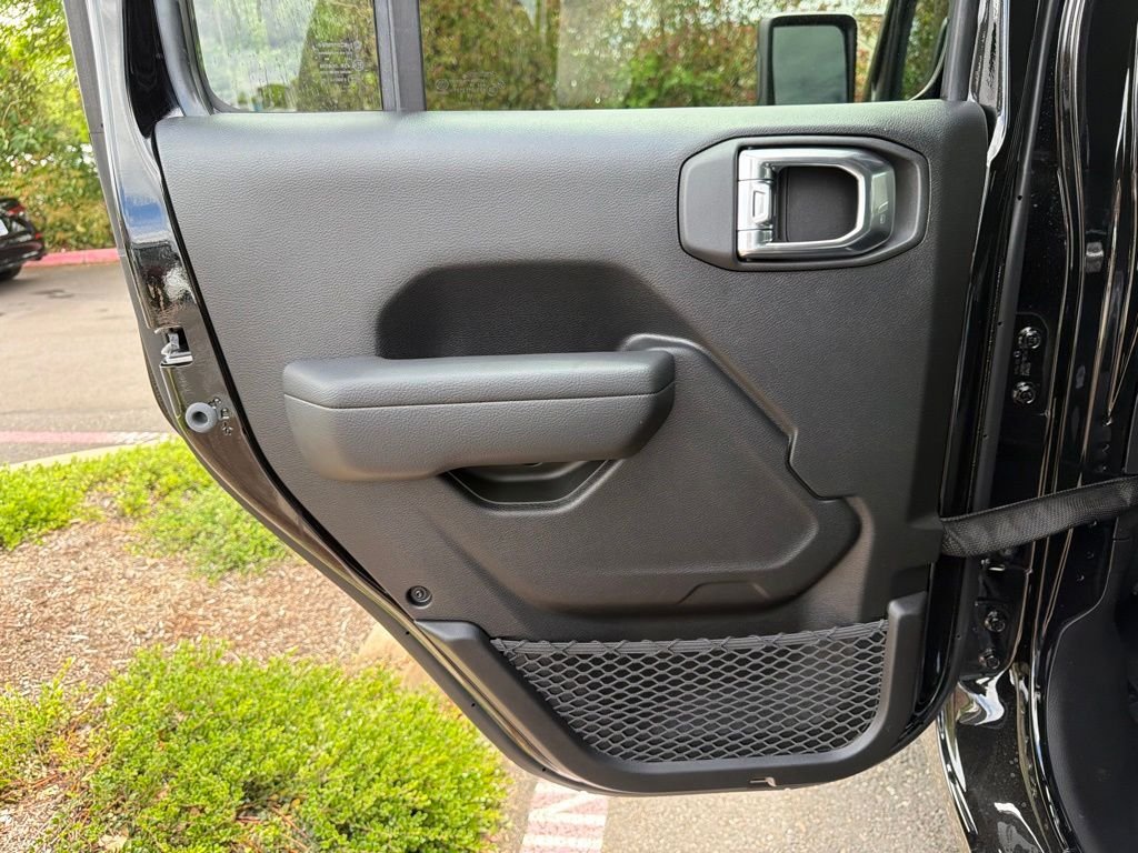 New 2026 Black Clear-Coat Exterior Paint Jeep Sport S image 28