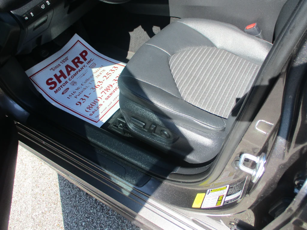 Used 2024 Predawn Gray Mica Toyota SE image 15