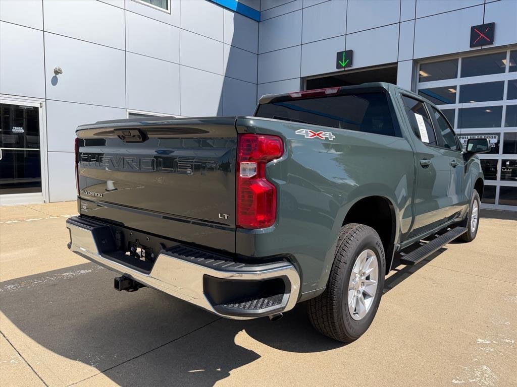 Used 2026  CHEVROLET RST image 10