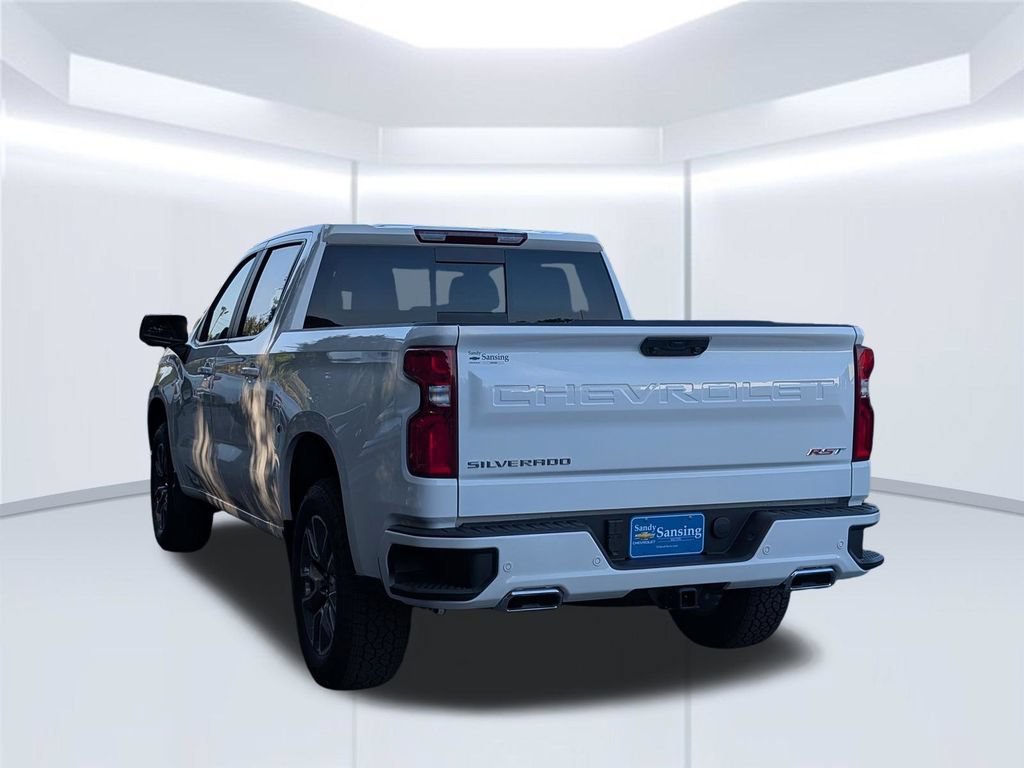 New 2026 Summit White Chevrolet RST image 4