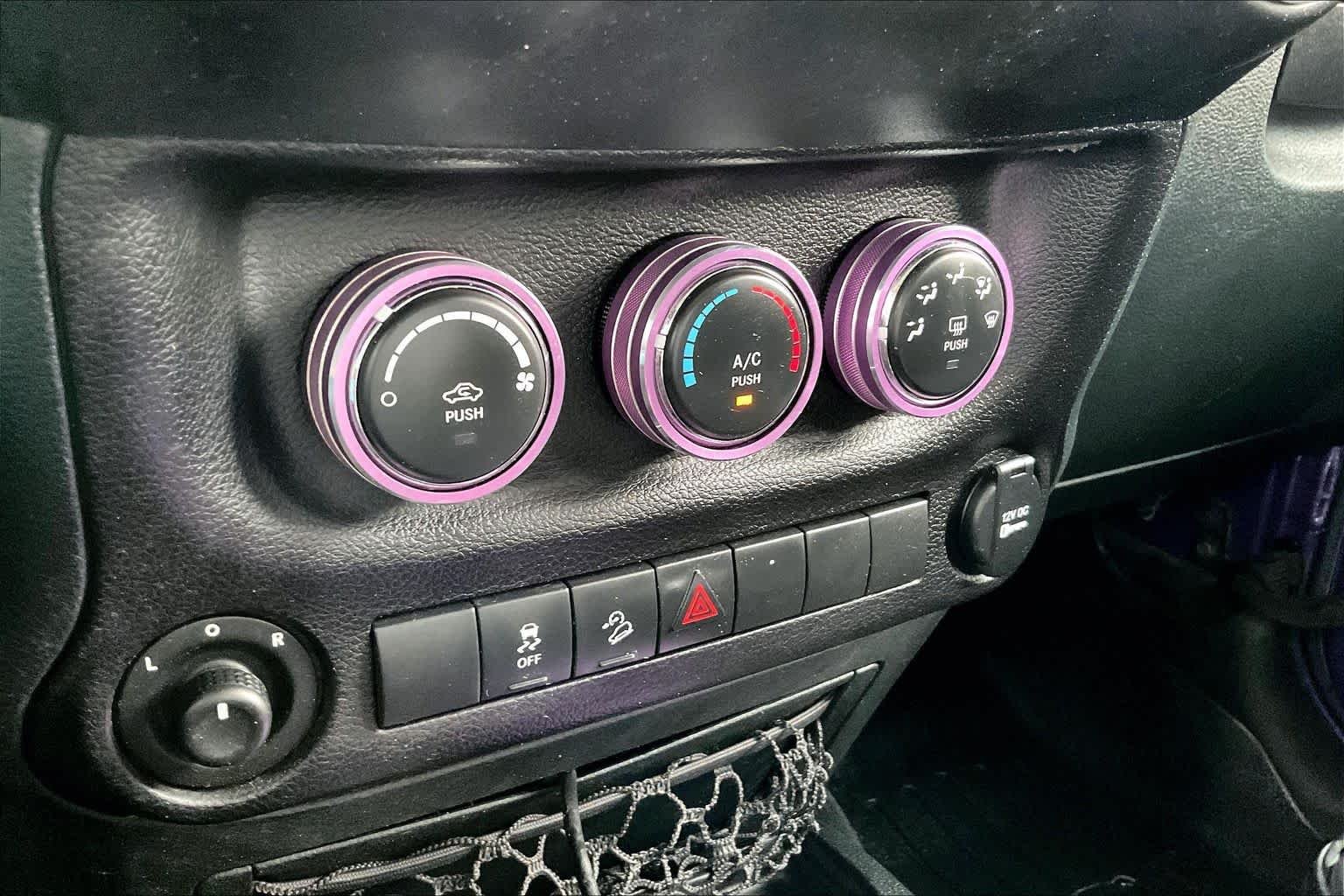 Used 2018 Xtreme Purple Pearlcoat Jeep Sport S image 29