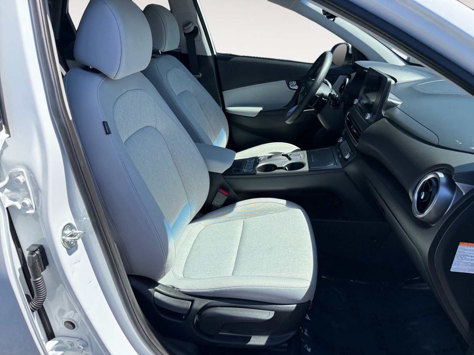 Used 2023 Lunar Hyundai SE image 19