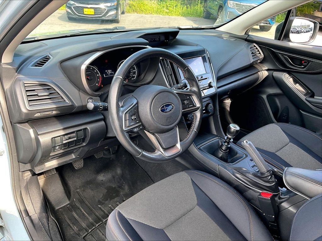 Used 2019 Cool Gray Khaki Subaru 2.0i Premium image 8