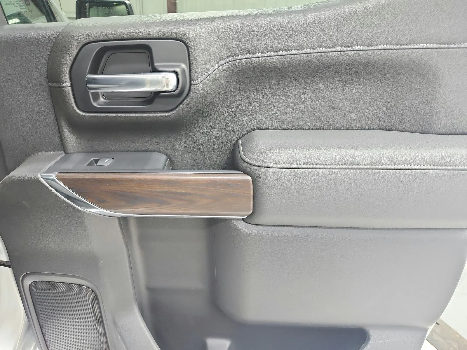 Used 2021 Quicksilver Metallic GMC SLT image 51