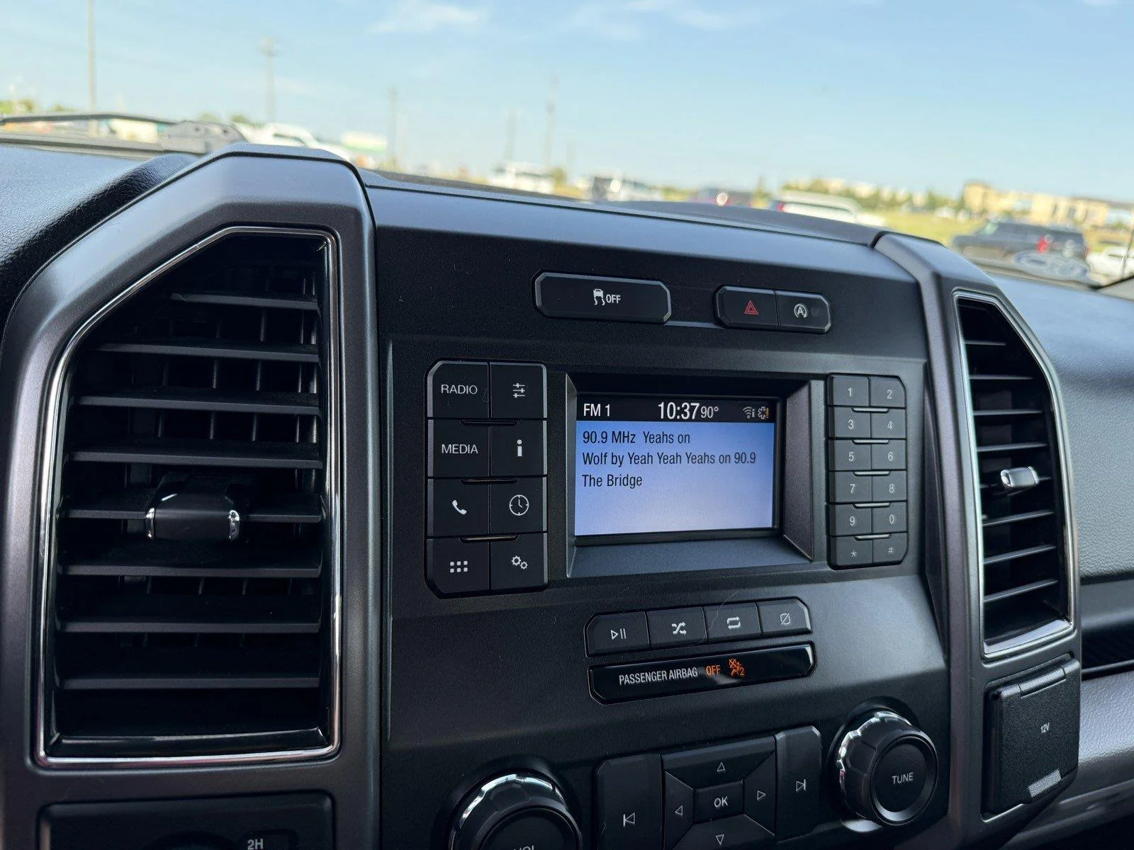 Certified Used 2018 Magnetic Ford XLT image 18