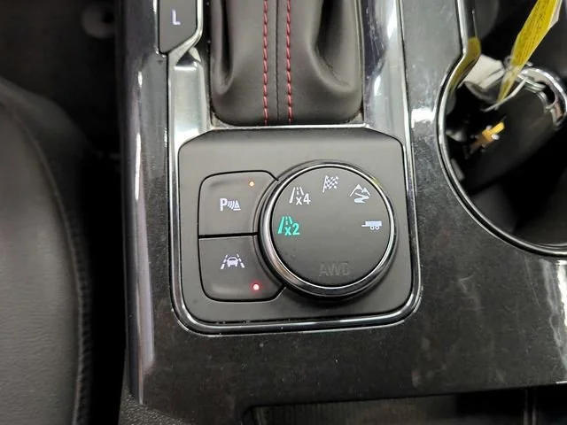 Used 2025 Black Chevrolet RS image 29