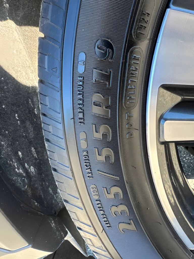 Used 2023 Gray Nissan Platinum image 35