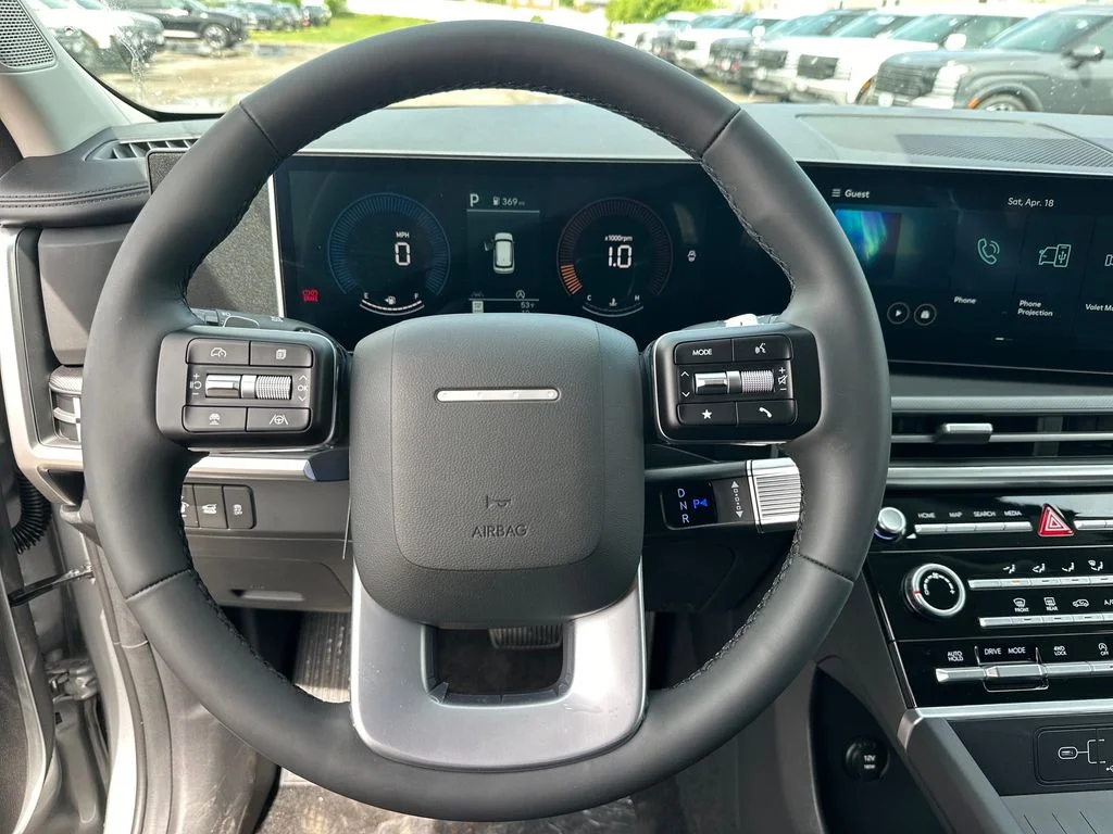 Used 2026 Shimmering Silver Pearl Hyundai SE image 21