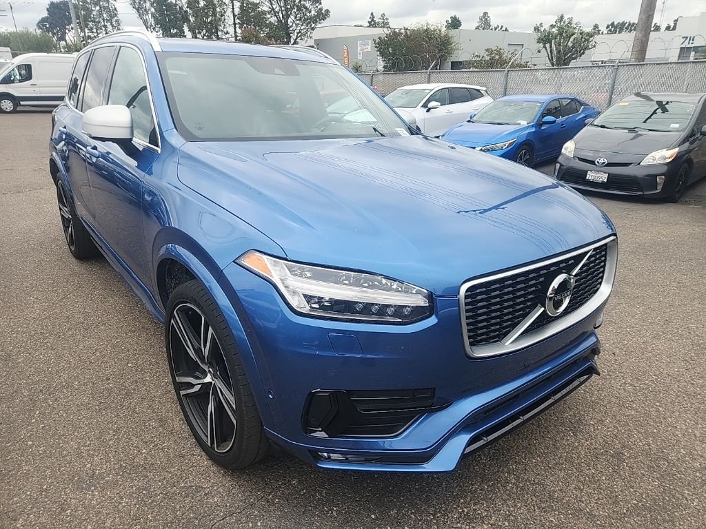 2018 Volvo XC90 T6 AWD R-Design's photo