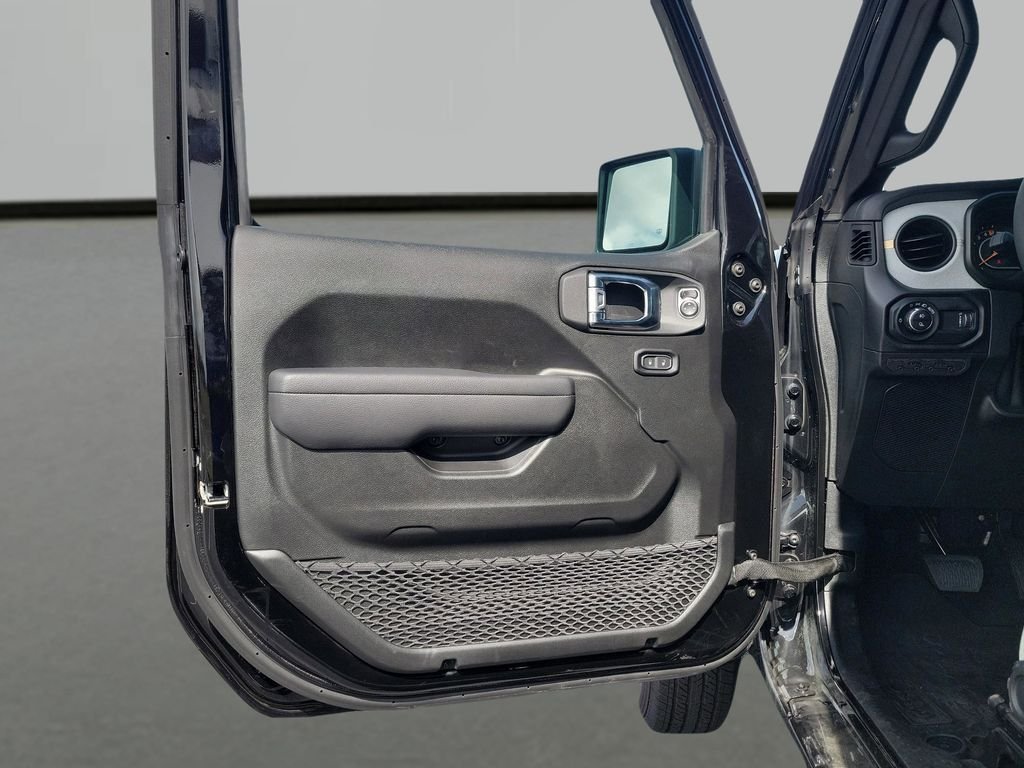 New 2025 Black Clear-Coat Exterior Paint Jeep Sport S image 25