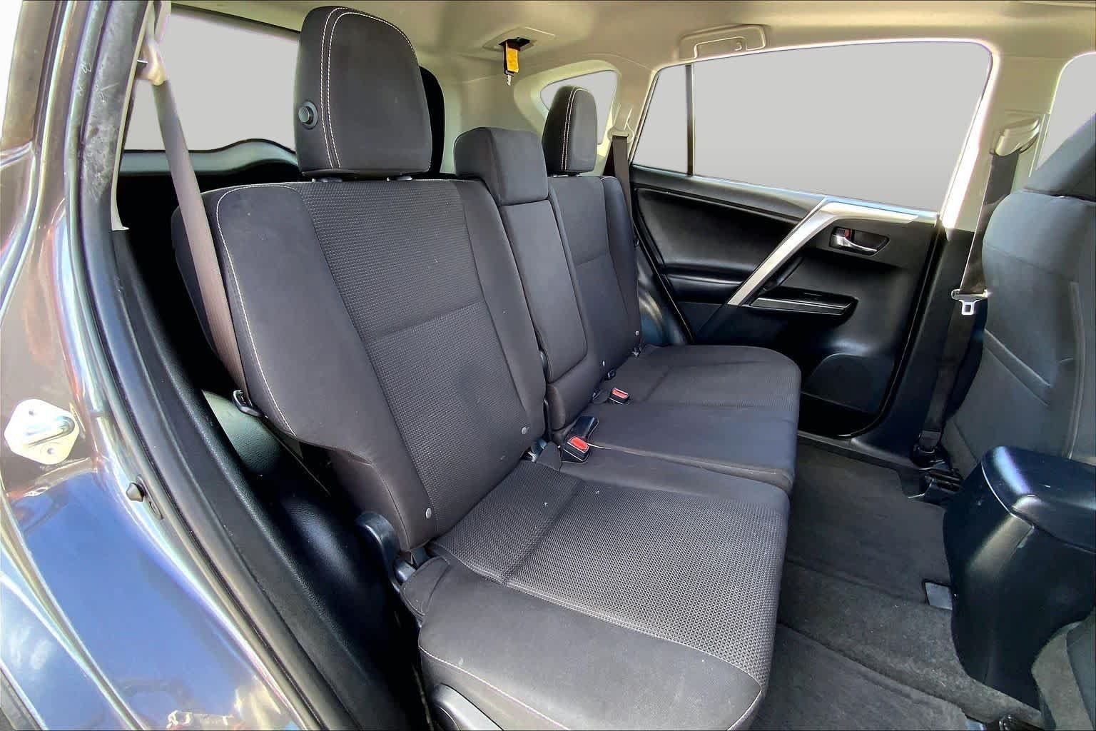 Used 2017 Magnetic Gray Metallic Toyota XLE image 19
