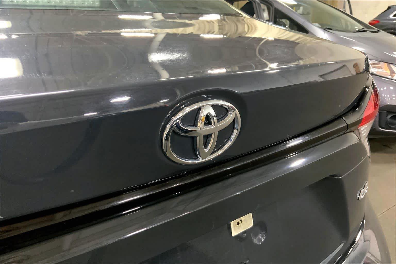 Used 2024 Underground Toyota LE image 31