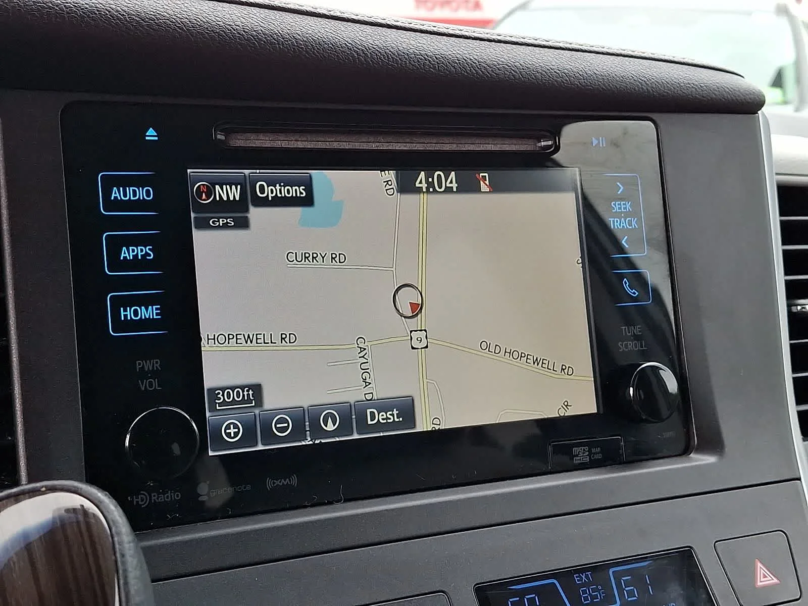 Used 2016 Predawn Gray Mica Toyota XLE Premium image 22