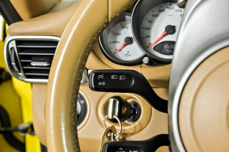 Used 2009 Speed Yellow Porsche Carrera 4S image 21