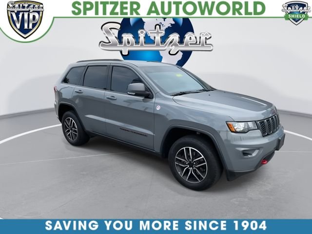 Used 2020 Gray Jeep Trailhawk image 3