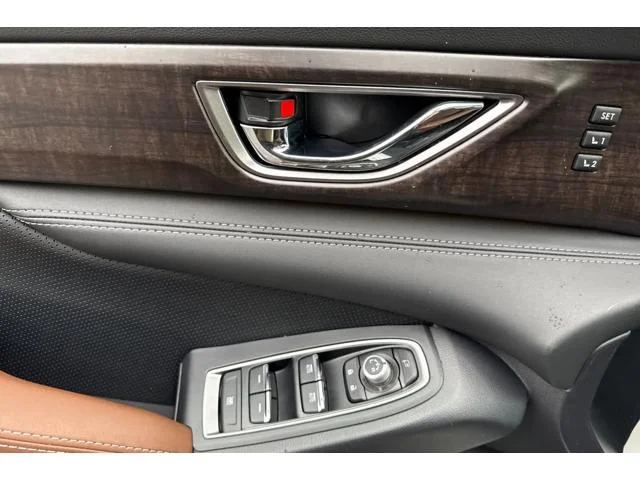 New 2026 CRYSTAL WHITE PEARL Subaru Touring 7-Passenger image 10